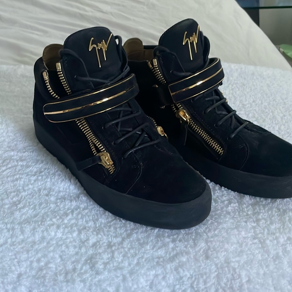 Giuseppe Zanotti Suede black sneakers